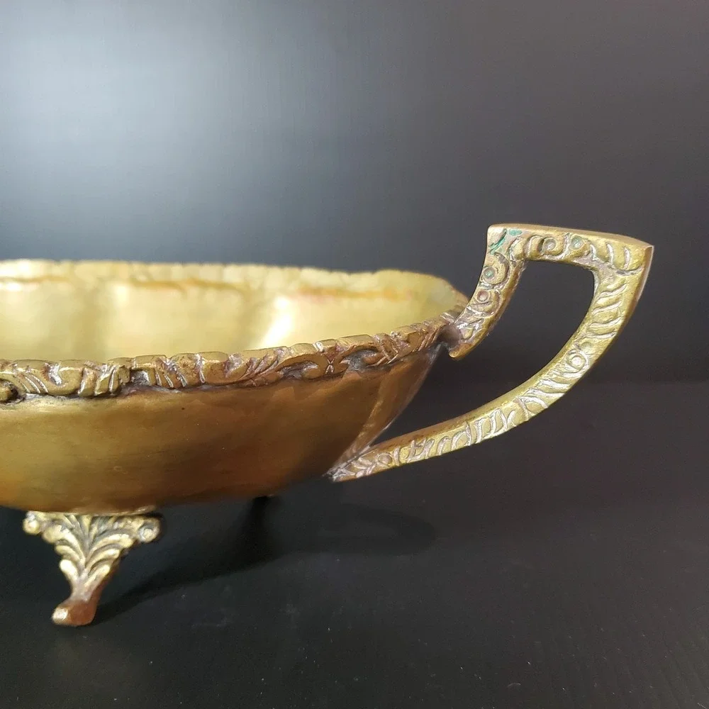 Vintage Hecho En Mexico Copper and Brass Centerpiece Dish‎ Ornate Footed